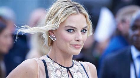 Margot Robbie’s Sex On A Jetski Confession Is Overrated