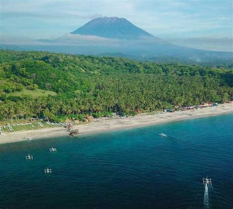 Virgin Beach Karangasem Bali Fasilitas And Harga Tiket Masuk Ngetrip