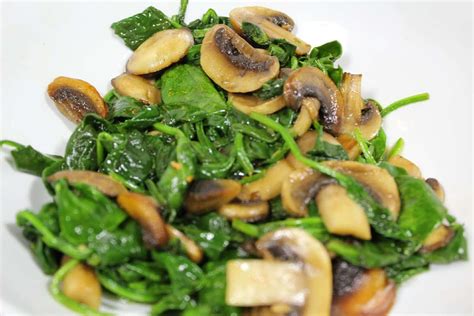 sauteed spinach  caramelized mushrooms