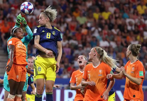 Netherlands Reach First Women’s World Cup Final With Extra