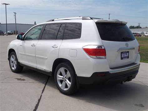 pre owned  toyota highlander limited fwd suv