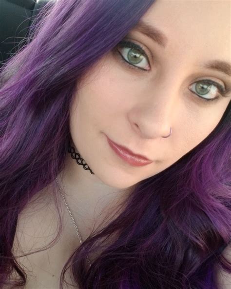 purple hair  brings   green eyes demeyesdoe