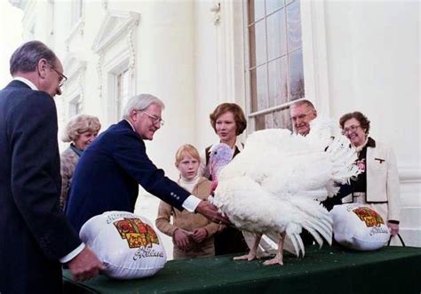 retro kimmer s blog 10 historic white house turkey pardoning photos
