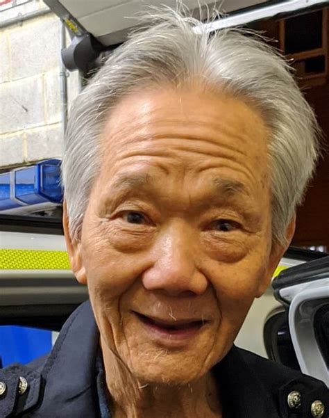 Elderly Chinese Man Is Found Wandering The Streets In