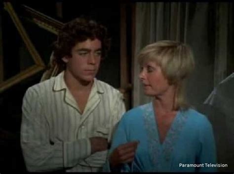 Did Tv S Greg Brady Seriously Date His Tv Mom In Real Life
