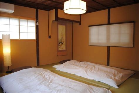 airbnb japan  guide       stays  day  zen