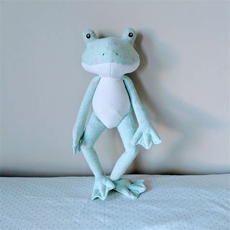 stuffed frog  sewing pattern tutorial stuffed animals plush