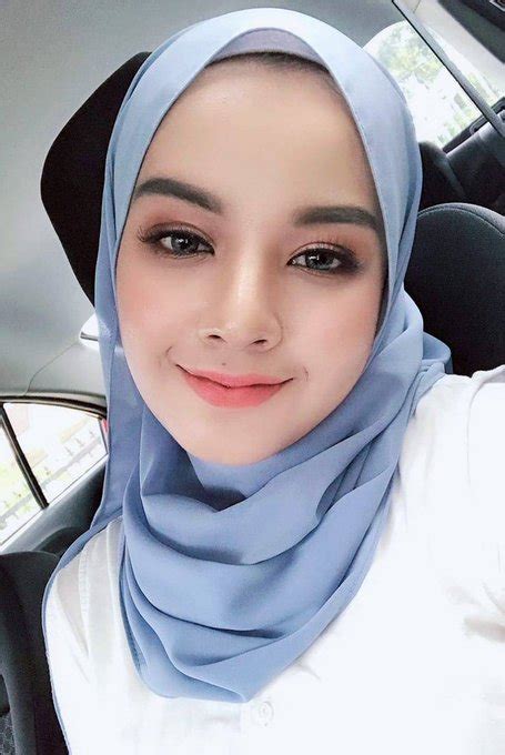pemuda tangguh on twitter in 2022 beautiful hijab punk outfits girl