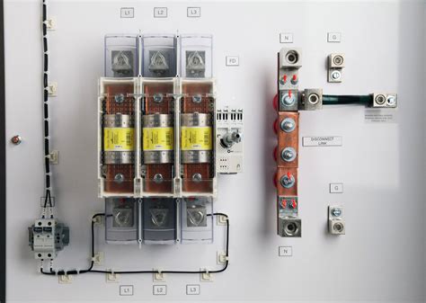 fused disconnect switch  circuit breakers psi power controls