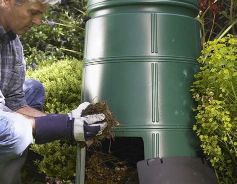 prepara il compost donna moderna