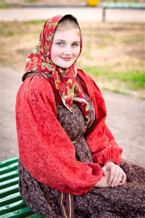Traditional Russian Costume Russian Fashion Traditional Outfits Fashion