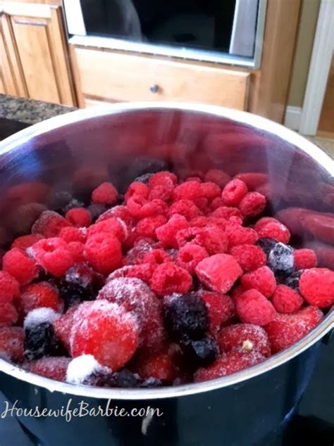 american housewife mixed berry jam jello jam style