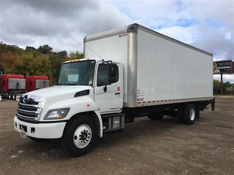 hino   sale box truck  cdl ns