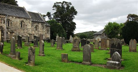 watch this manchester couple have sex on a gravestone for 45 minutes sick chirpse