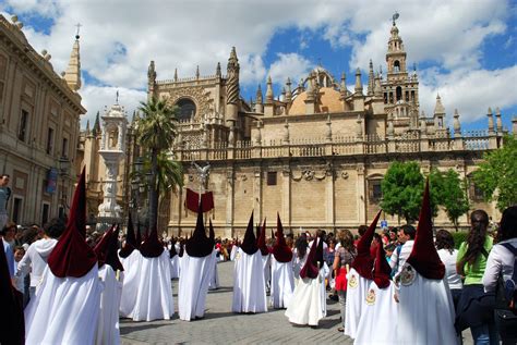 semana santa en espana descubre las tradiciones del pais