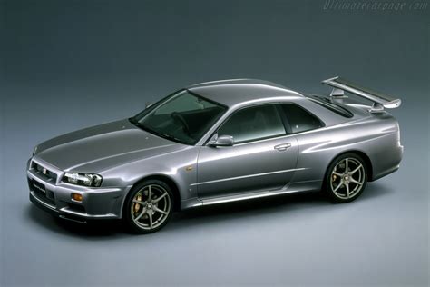 nissan skyline  gt  images specifications  information