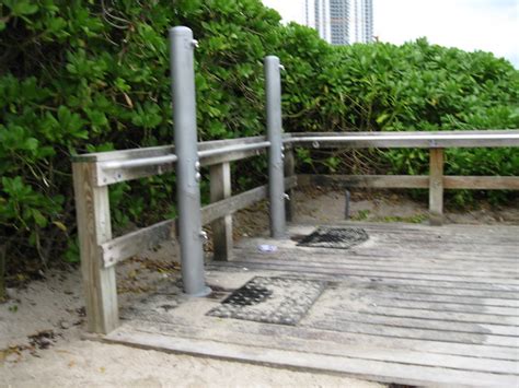 25 Outdoor Showers At Haulover Beach Flickr Photo