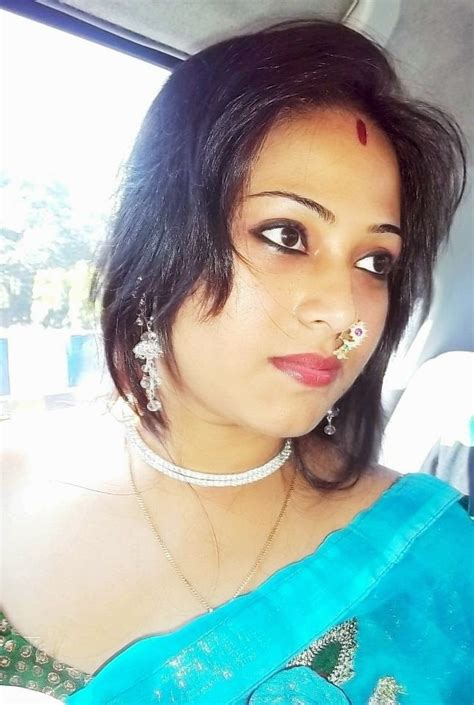 Payal Bhabhi Hot Aunty In Saree Photos Hot And Sexy