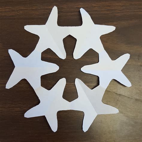 Learn How To Make The Perfect Paper Snowflake With St Louis Own