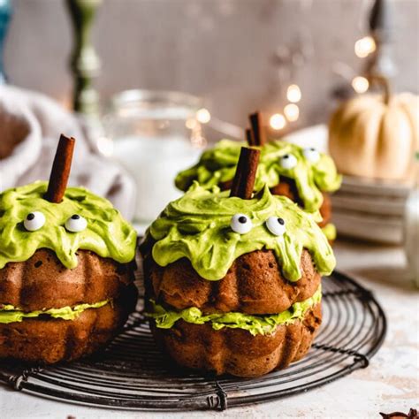 Super Easy Mini Pumpkin Bundt Cakes Vegan The Banana Diaries