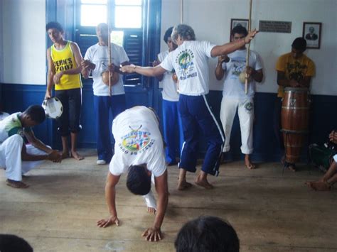 Capoeira Camaiurá Mestre Topeira Cdo O Grupo De Capoeira Cordão De