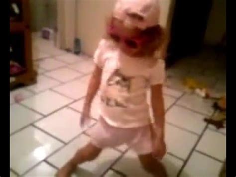 menina de apenas  anos dancando funk youtube