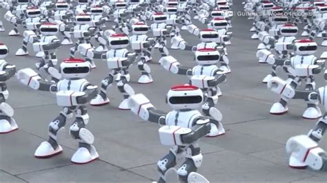 video delightful dancing robots boogie    world record