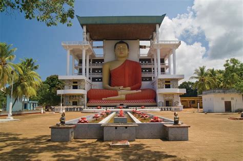 matara coastal town dutch fort beaches britannica