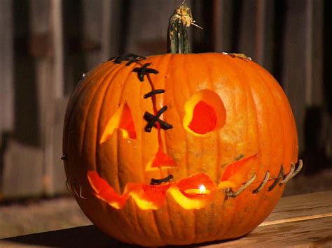 happy halloween pumpkin carving ideas  pictures happy halloween