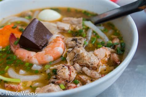 banh canh cua ultimate vietnamese noodles  slurping