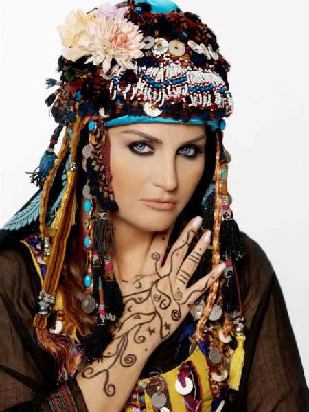 صور المغنية التركية سبيل كان احدث صور سبيل كان 2011 ~ فنون الشات العربى
