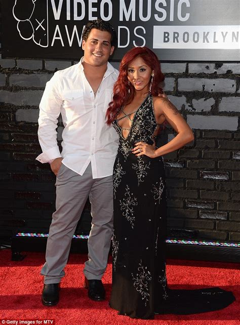 snooki promotes strong is the new sexy a kick ass memoir in new york