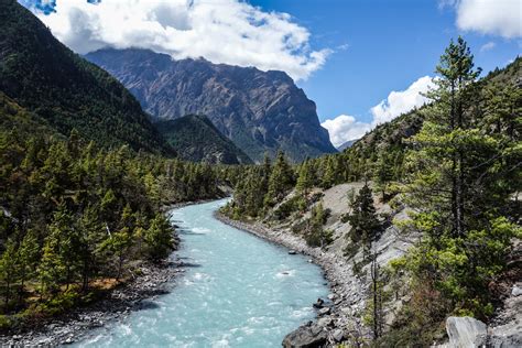 trekking in nepal a comprehensive guide — cleverhiker