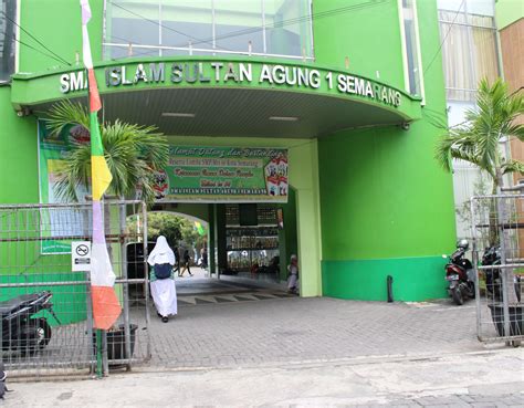 Sma Islam Sultan Agung 1 Semarang Sekolah Berkarakter Budaya Islami