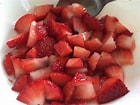 Bildresultat för Bowl of Strawberries with maple. Storlek: 140 x 105. Källa: simplehealthytreats.com