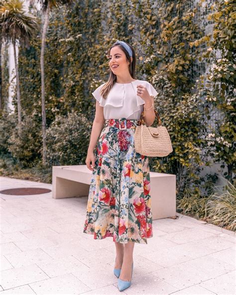 Outfit Ideas For Church Floral Skirt Modest Fashion Outfit Ideas