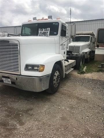 freightliner fld detroit detroit series  vehicle selling solutions fsbo vehicles