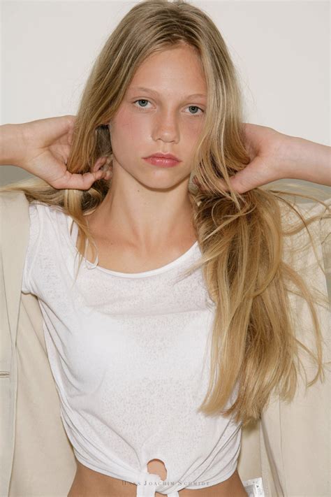 photo  fashion model laura schellenberg id  models  fmd