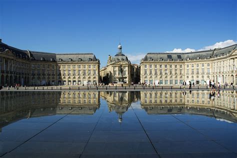 voir  bordeaux itineraire pour visiter bordeaux  pied en  jour voyager en