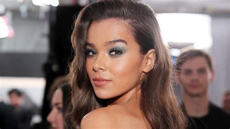 the untold truth of hailee steinfeld