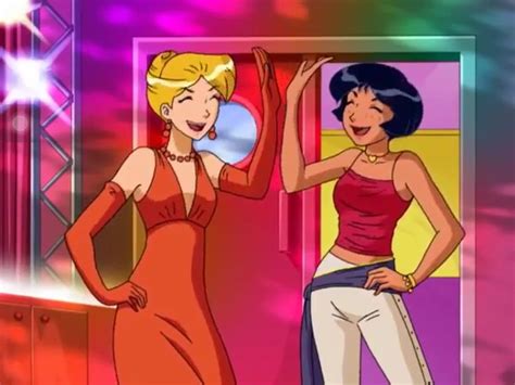 pin by lucimar santos on animacion in 2020 totally spies cartoon anime