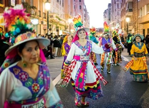 carnaval   hacer  cuando se celebra en valencia