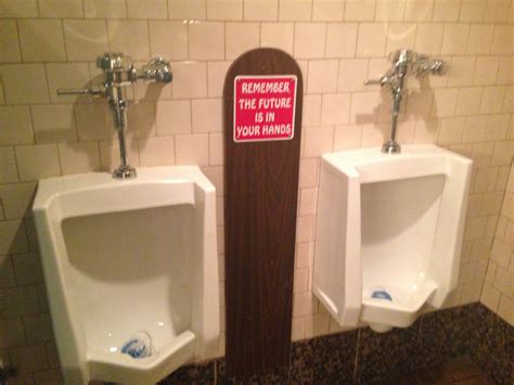 funny sign   urinals funny