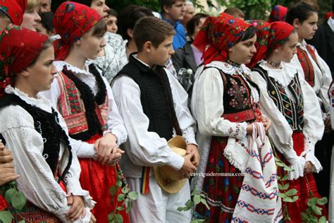 obiceiuri  traditii  cultura romaneasca