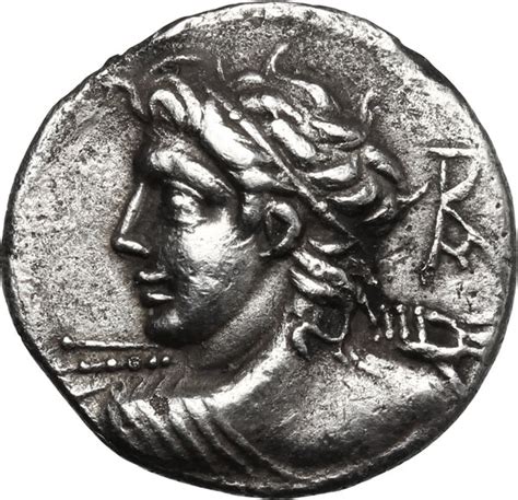 lucius caesius ar denarius   bc en
