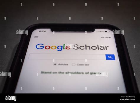 website  google scholar  freely accessible web search engine  indexes  full text