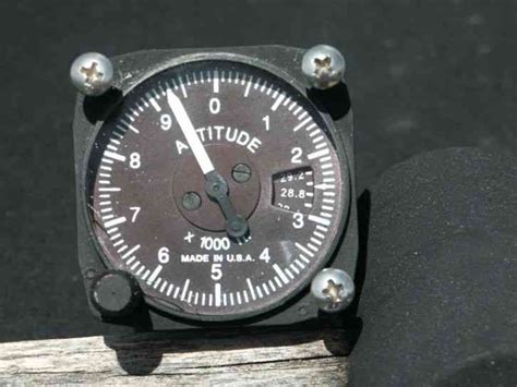 aircraft altimeter  ft uma    usa   bid