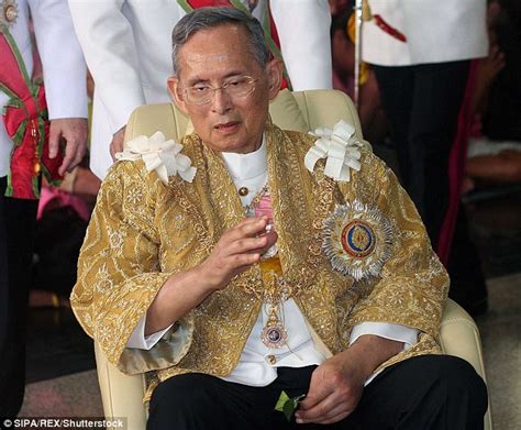 Western Tourists Complain That Death Of Thai King Has Spoilt Their