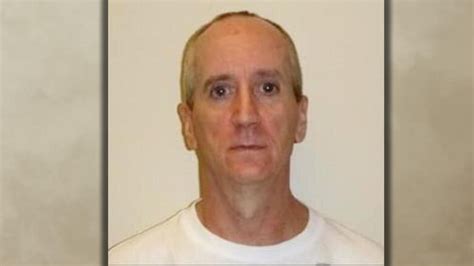 high risk sex offender released expected to live in winnipeg police