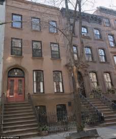 carrie s sex and the city house sells for a cool 9 85million but mystery buyer refuses to